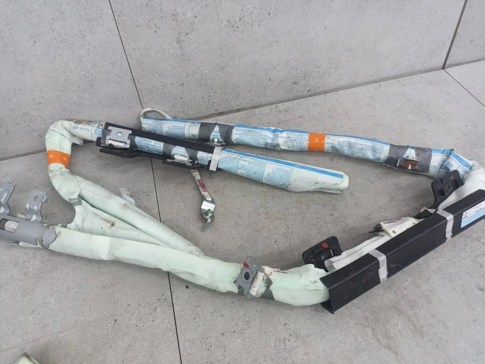 Подушка безопасности боковая (шторка) левая