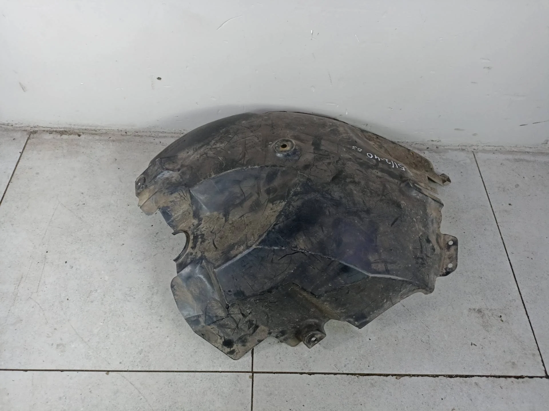 Задняя часть подкрылка переднего правого