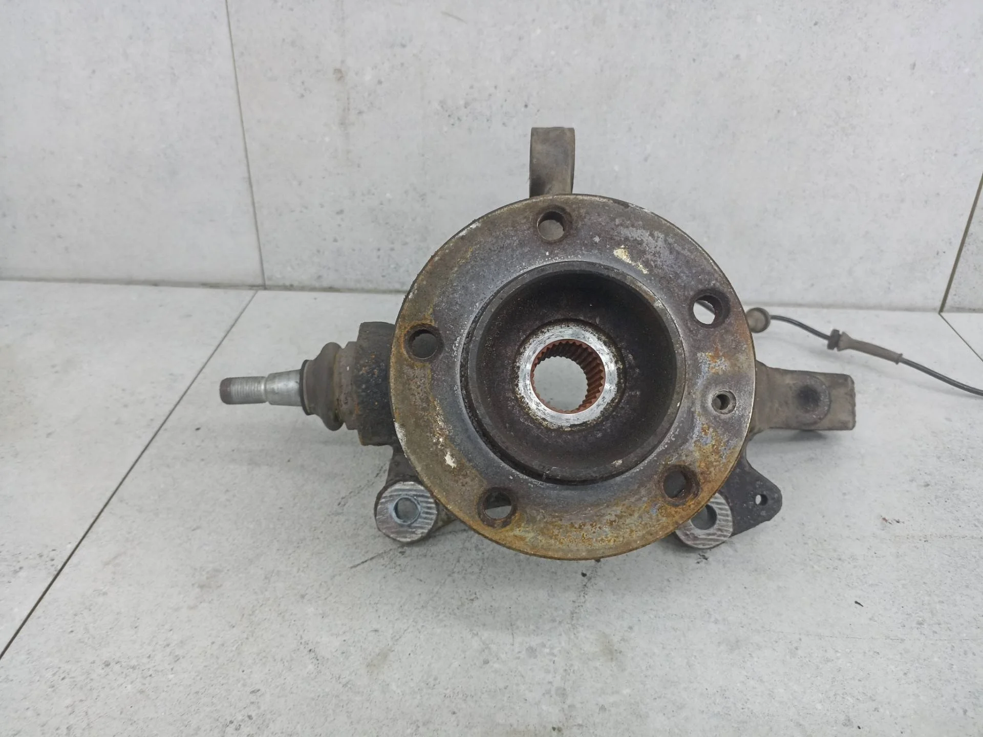 Кулак правый Renault Master 3 2012 400103826R