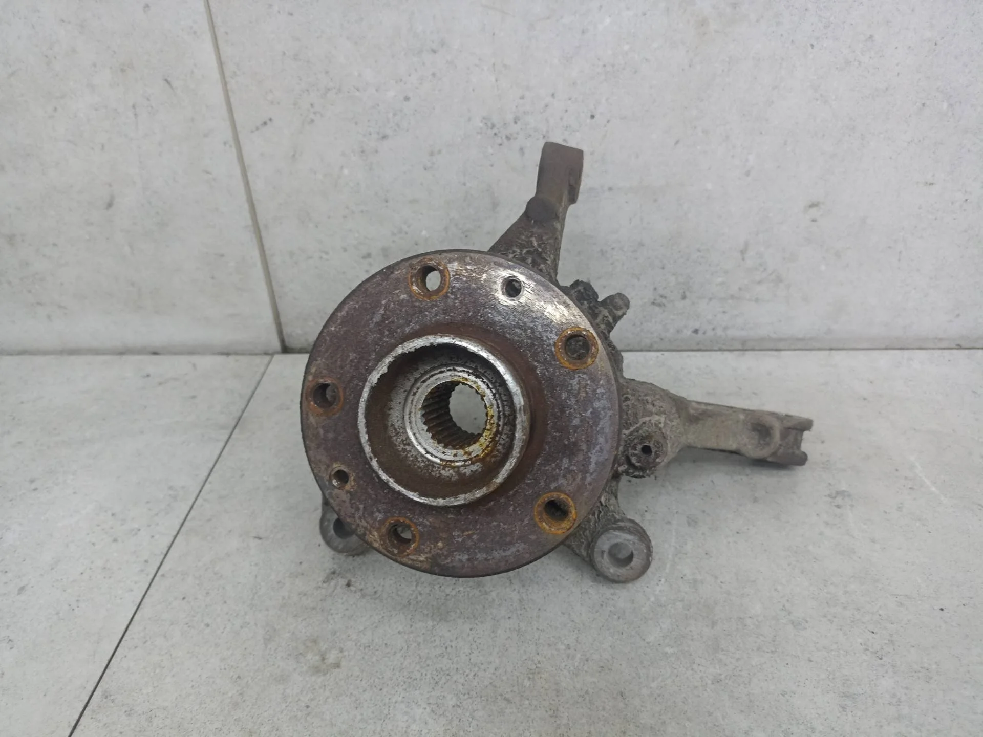 Кулак Renault Duster 2015 8200881829