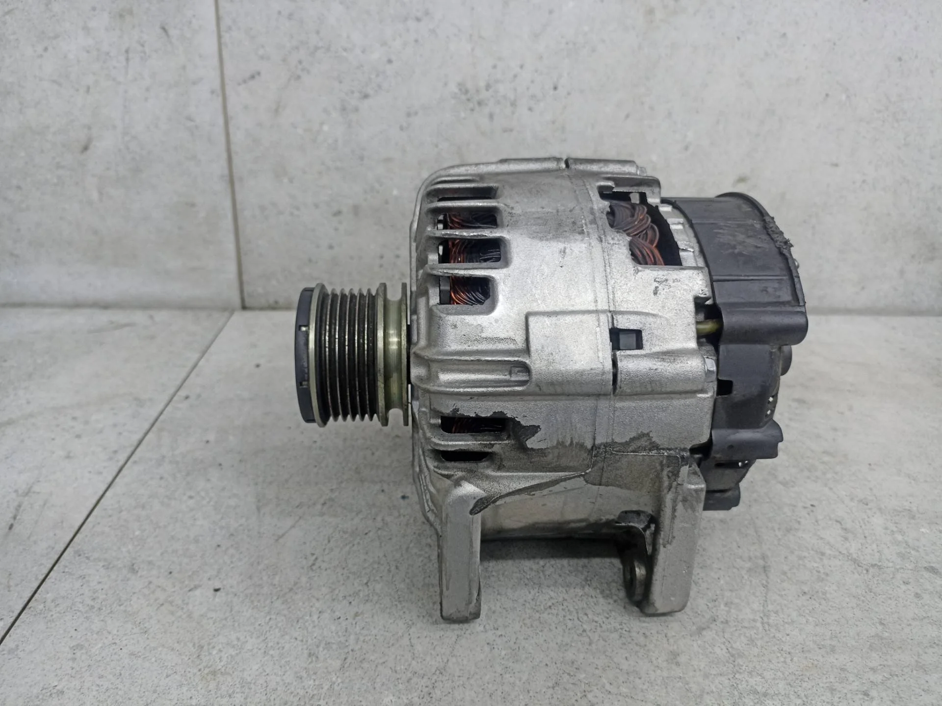 Генератор Renault Megane 3 2012 231000026R