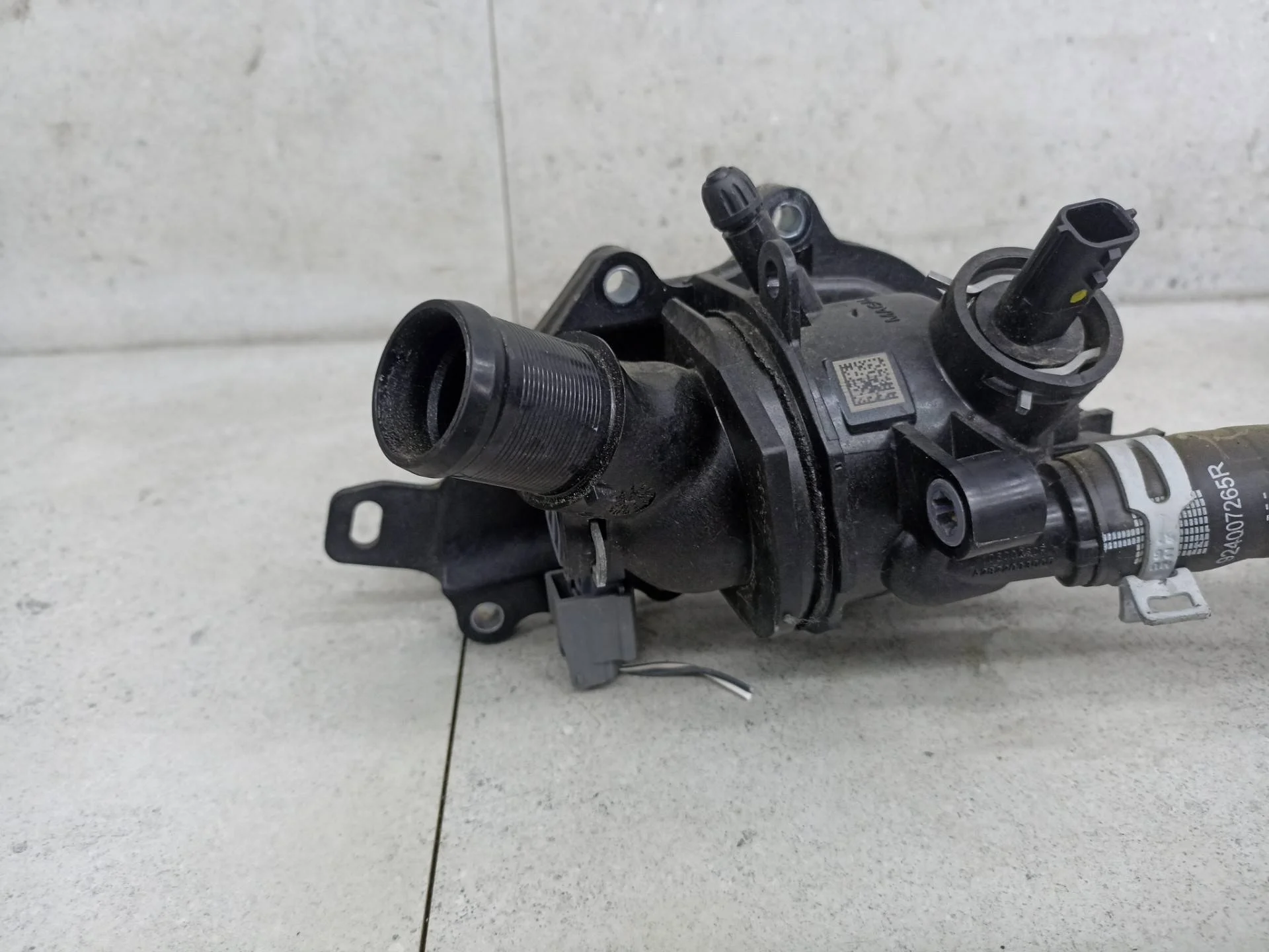 Корпус термостата Renault Arkana 2020 110600260R