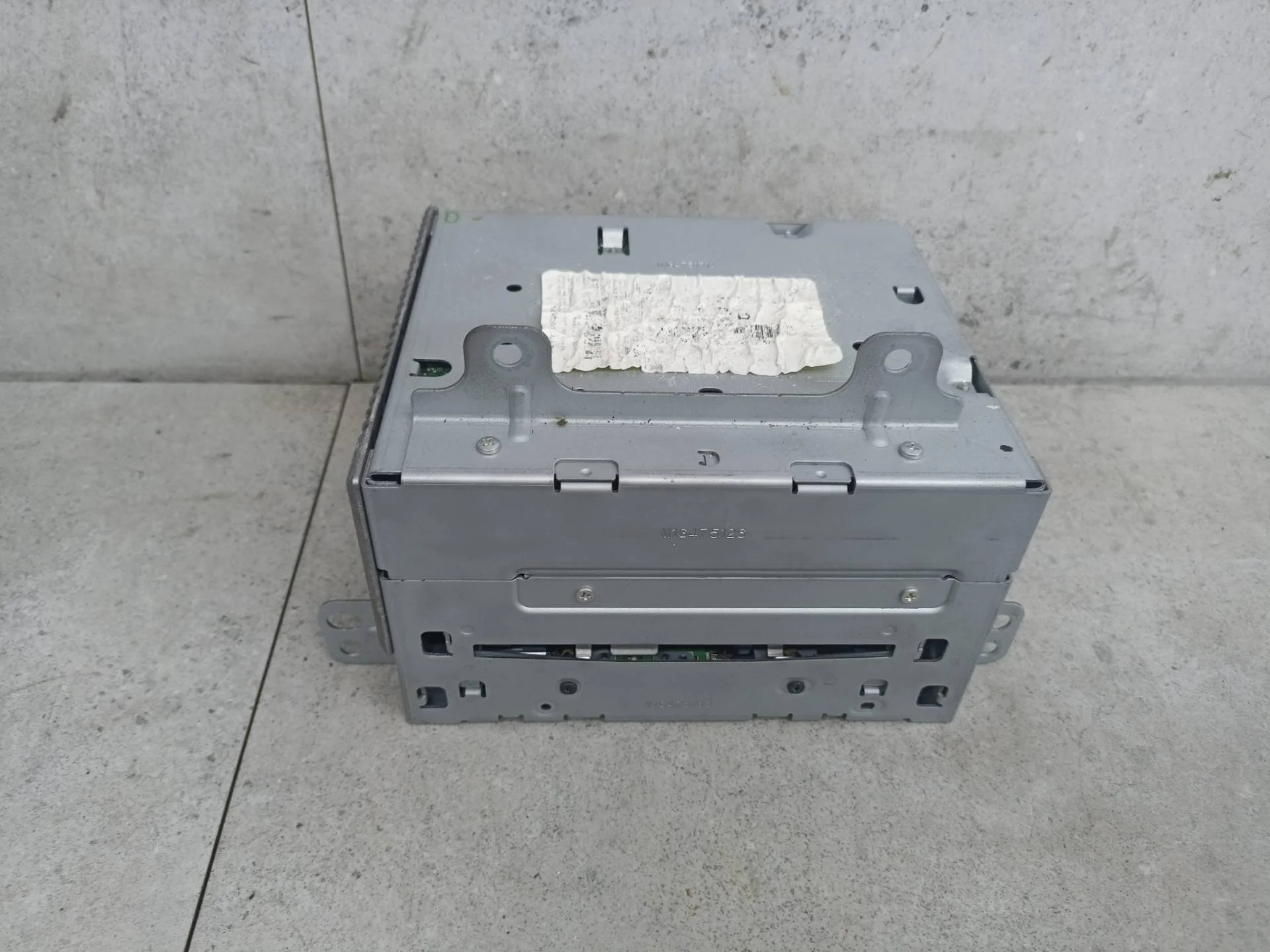 Магнитола Chevrolet Cruze 2010 13326328