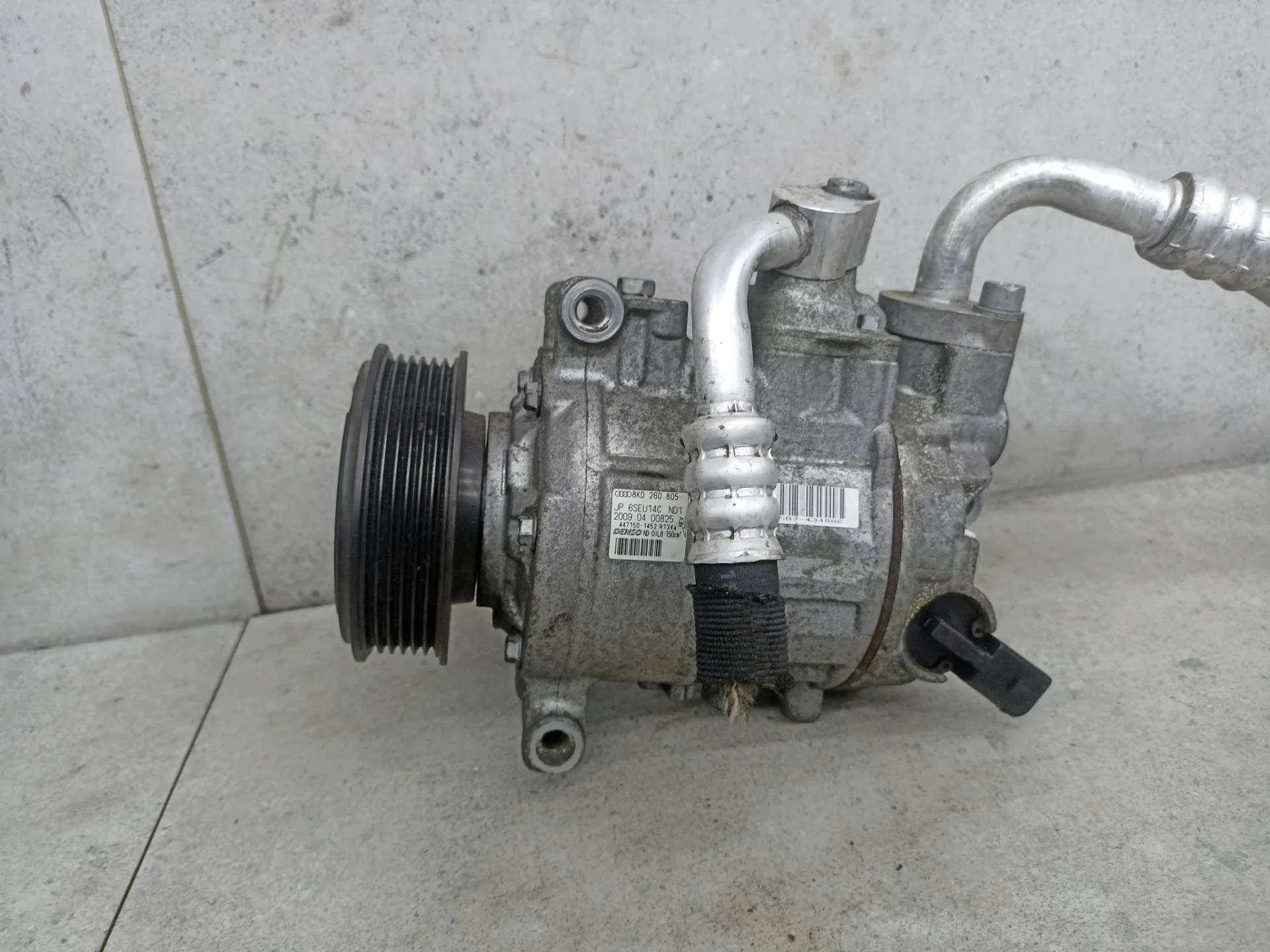 Компрессор кондиционера Audi A4 B8 2011 8KD260805