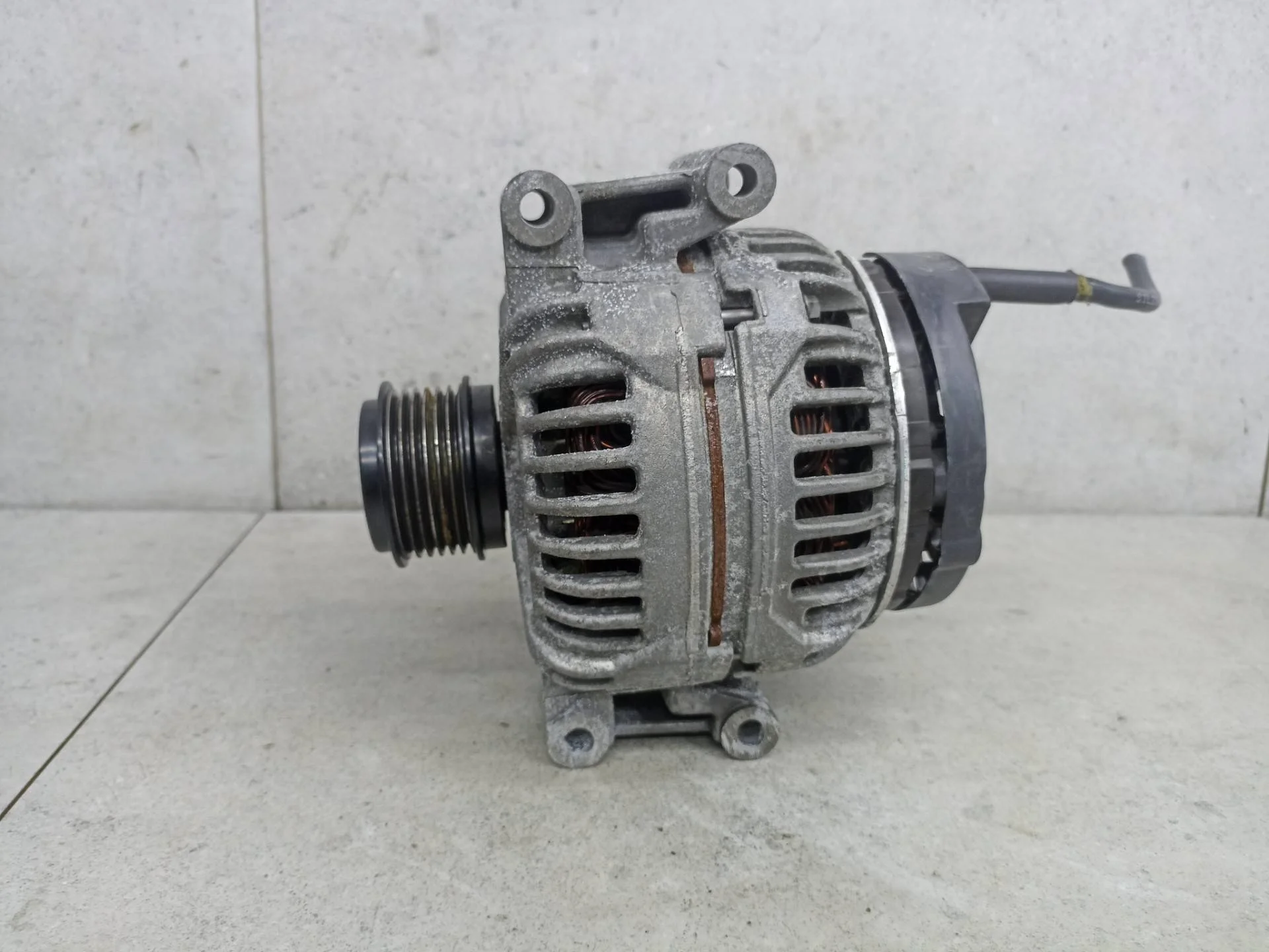 Генератор Audi A4 B8 2011 06H903016L