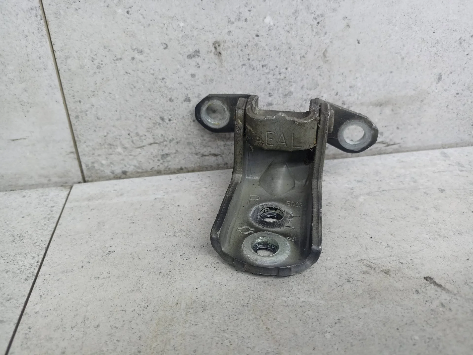 Петля двери передней правой Nissan Qashqai J10