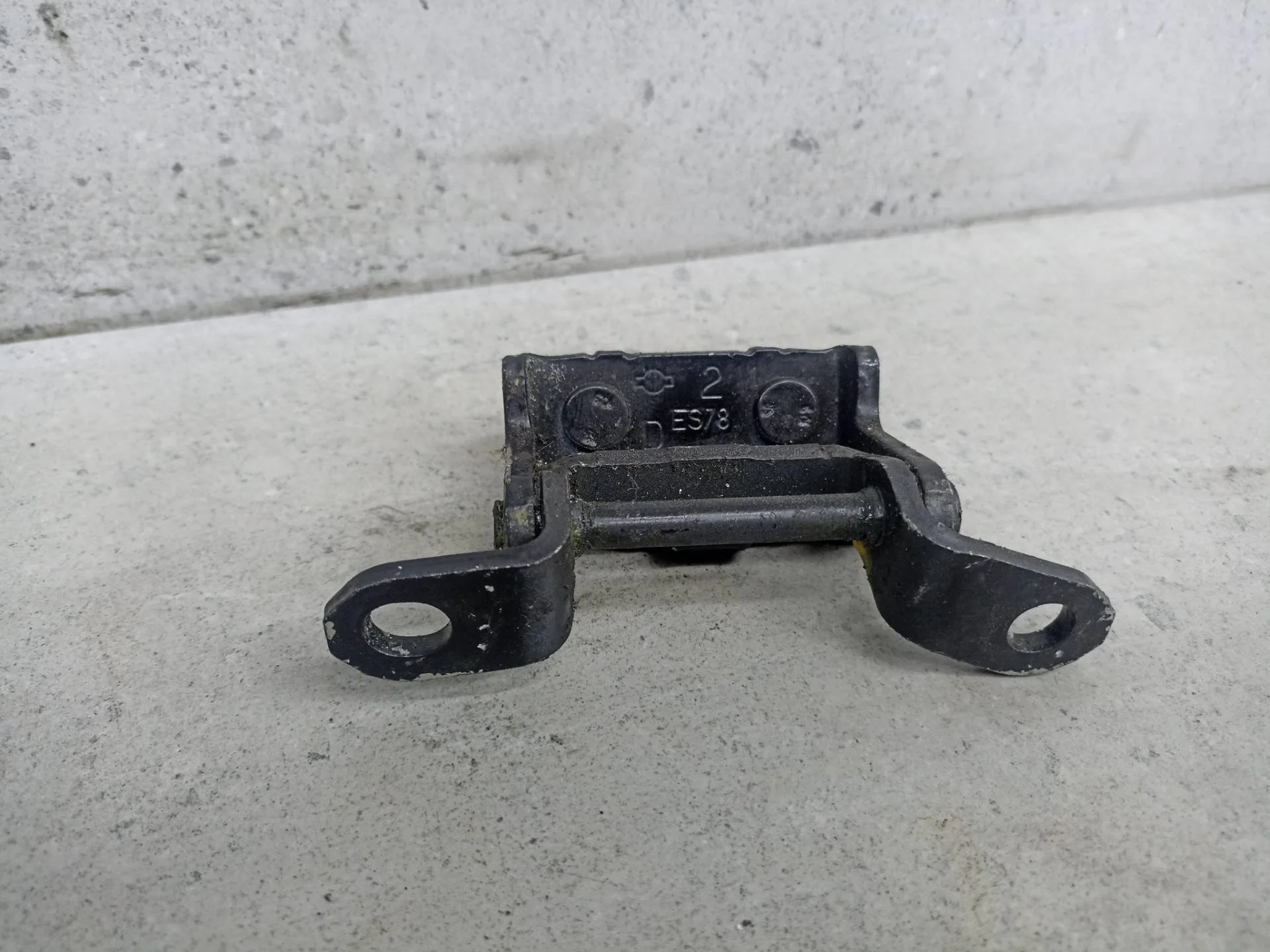 Петля двери задней левой Nissan Qashqai J10 2008