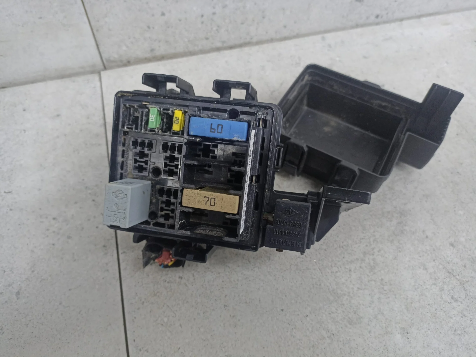 Блок предохранителей Renault Megane 3 2010