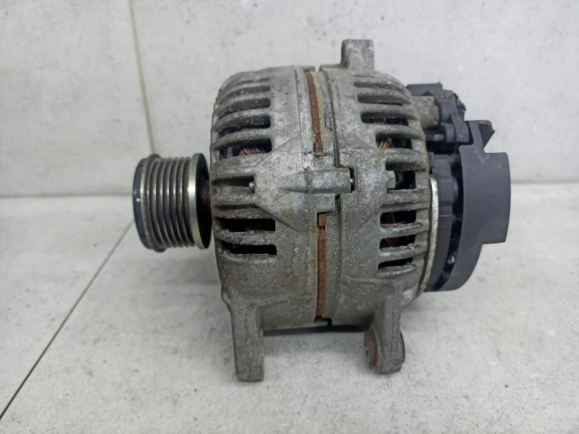 Генератор Renault Scenic 2 рест. 2008 8200660034