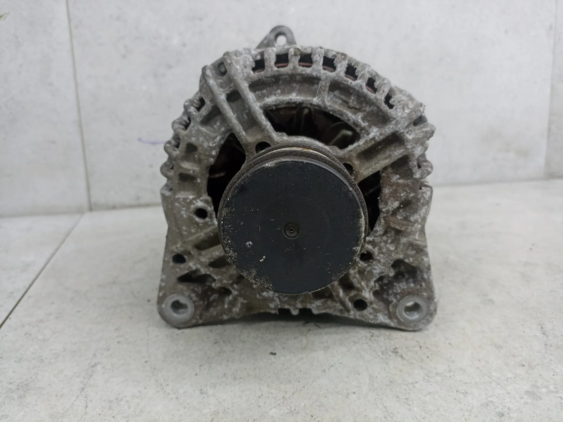 Генератор Renault Scenic 2 рест. 2008 8200660034