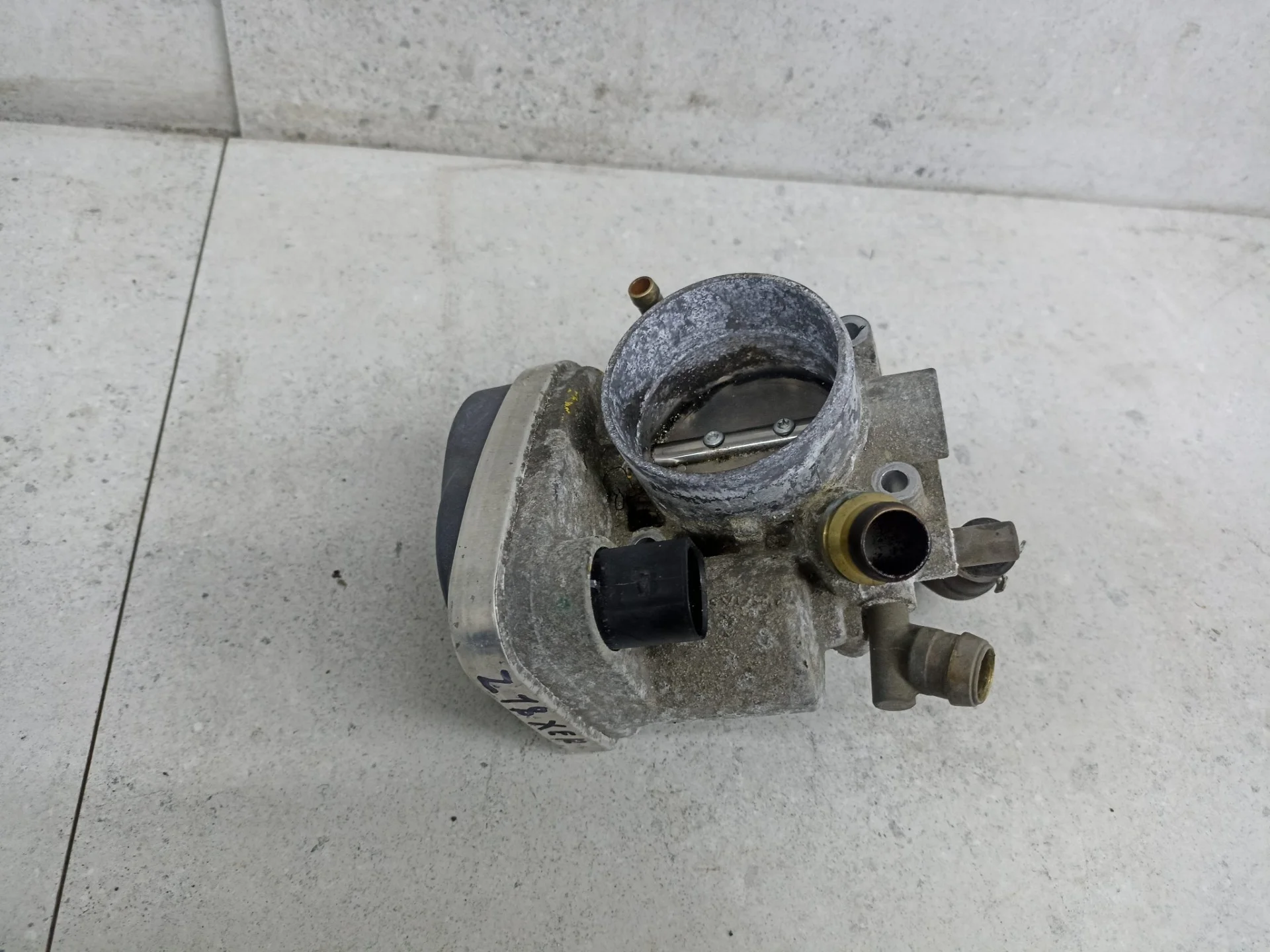 Дроссельная заслонка Opel Astra H 2007 55562380