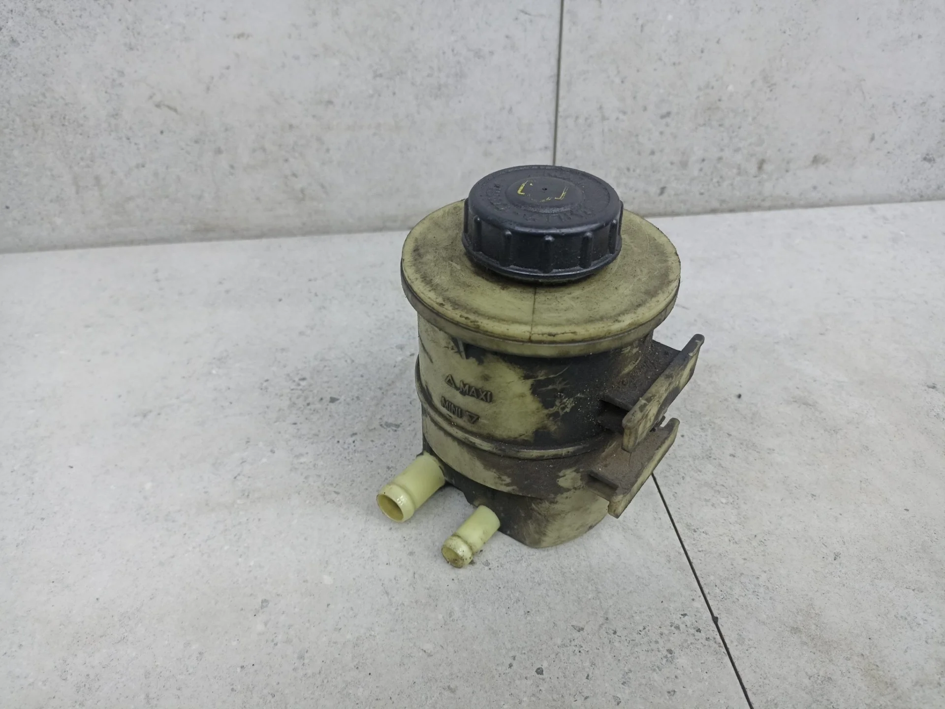 Бачок гидроусилителя Renault Master 2 рест. 2009