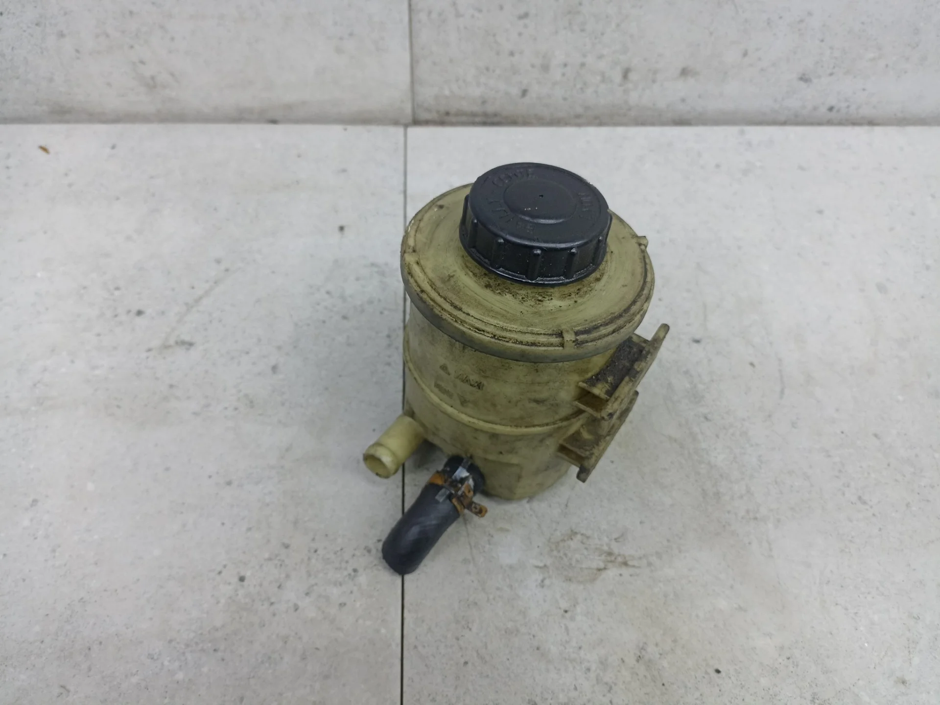 Бачок гидроусилителя Renault Master 2 рест. 2009