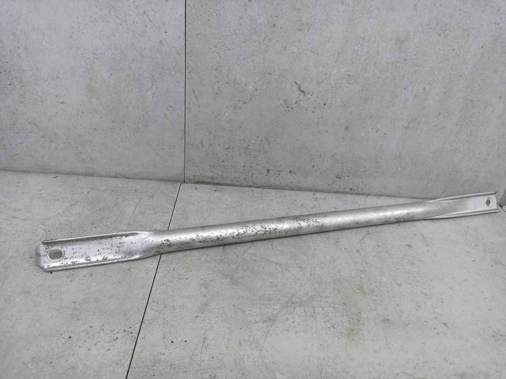 Распорка кузова Mercedes-Benz C W205 (2014 - 2018)