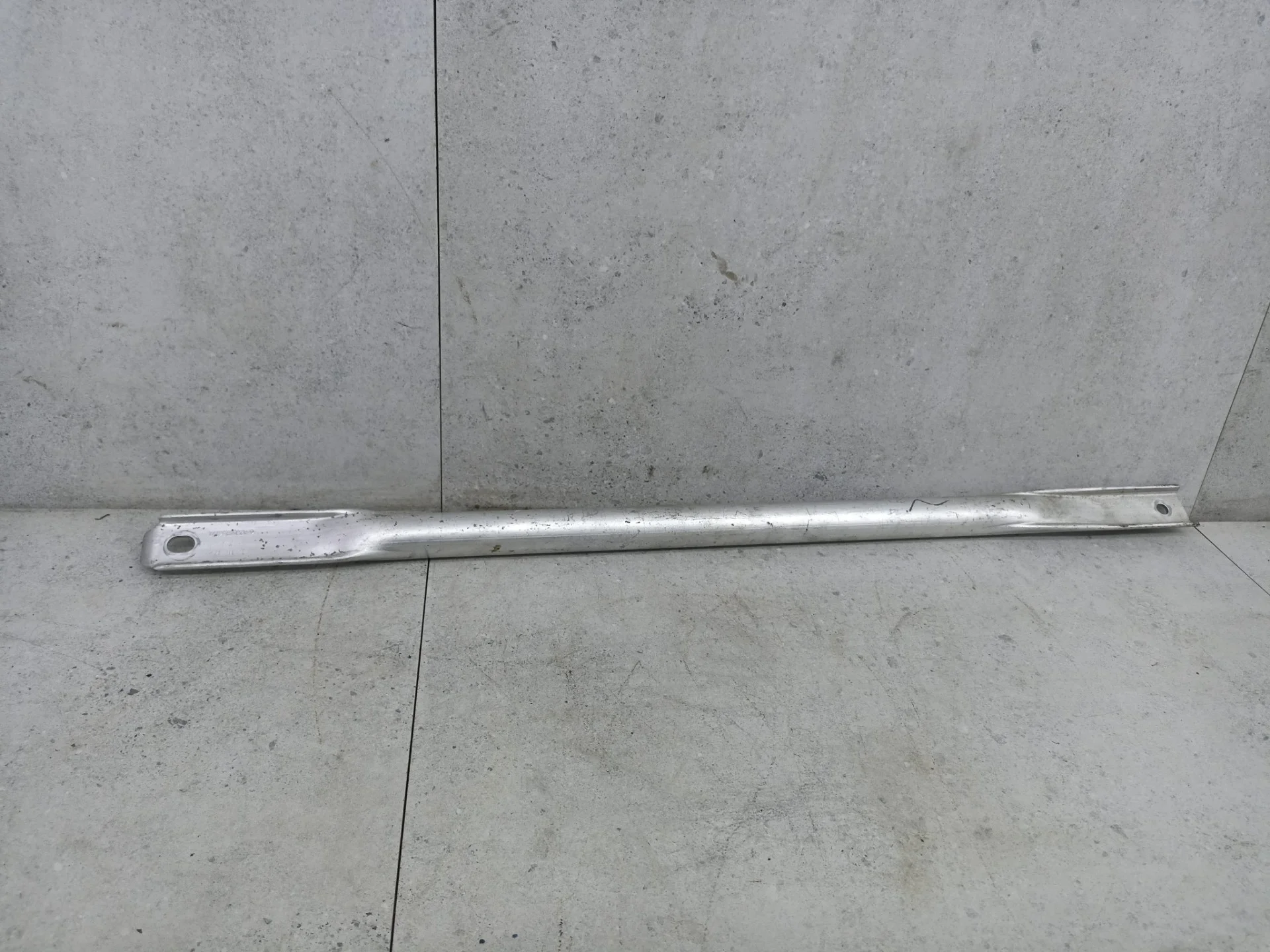 Распорка кузова Mercedes-Benz C W205 (2014 - 2018)