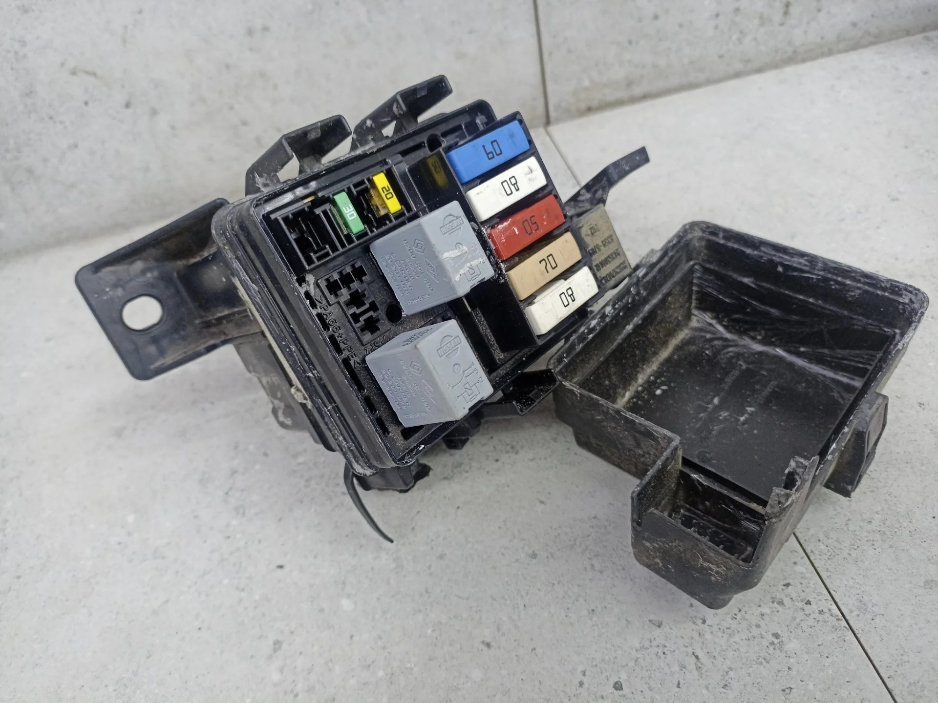 Блок предохранителей Renault Megane 3 2010