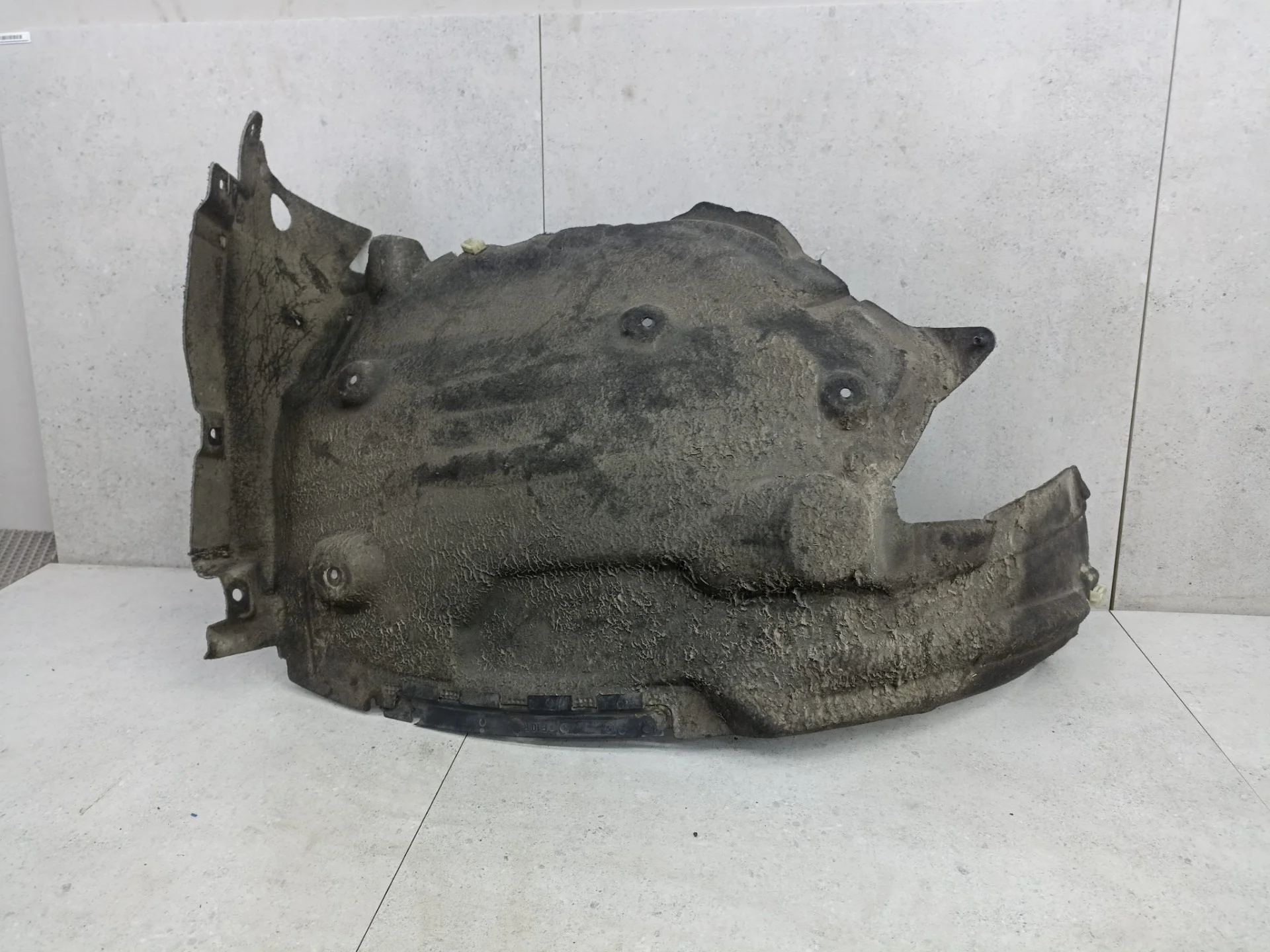 Задняя часть подкрылка переднего правого BMW 5