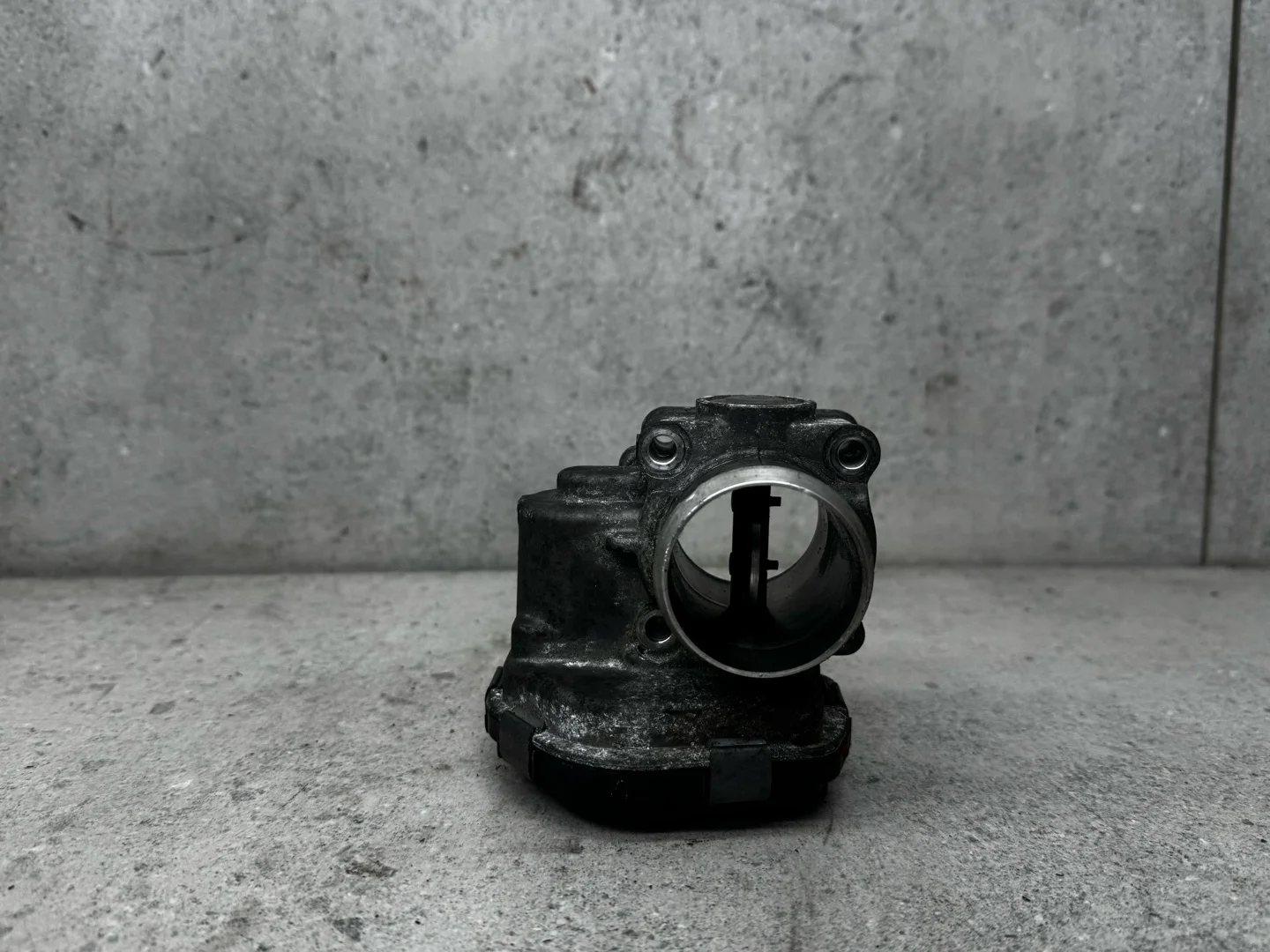 Дроссельная заслонка Peugeot 5008 2012 9673534480