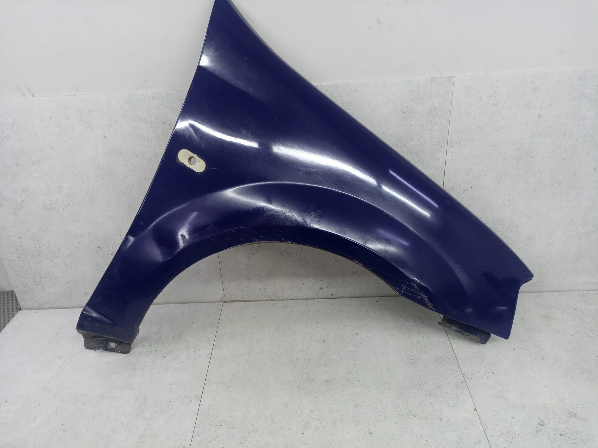 Крыло переднее правое Renault Logan (2004 - 2009)