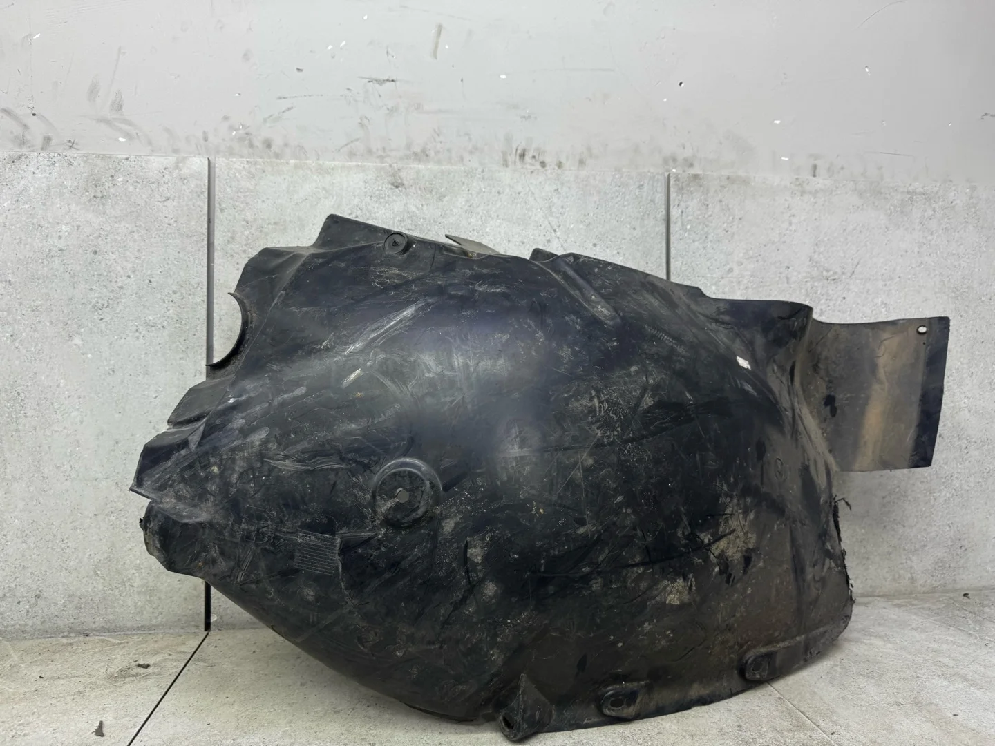 Подкрылок передний правый Mercedes-Benz Sprinter