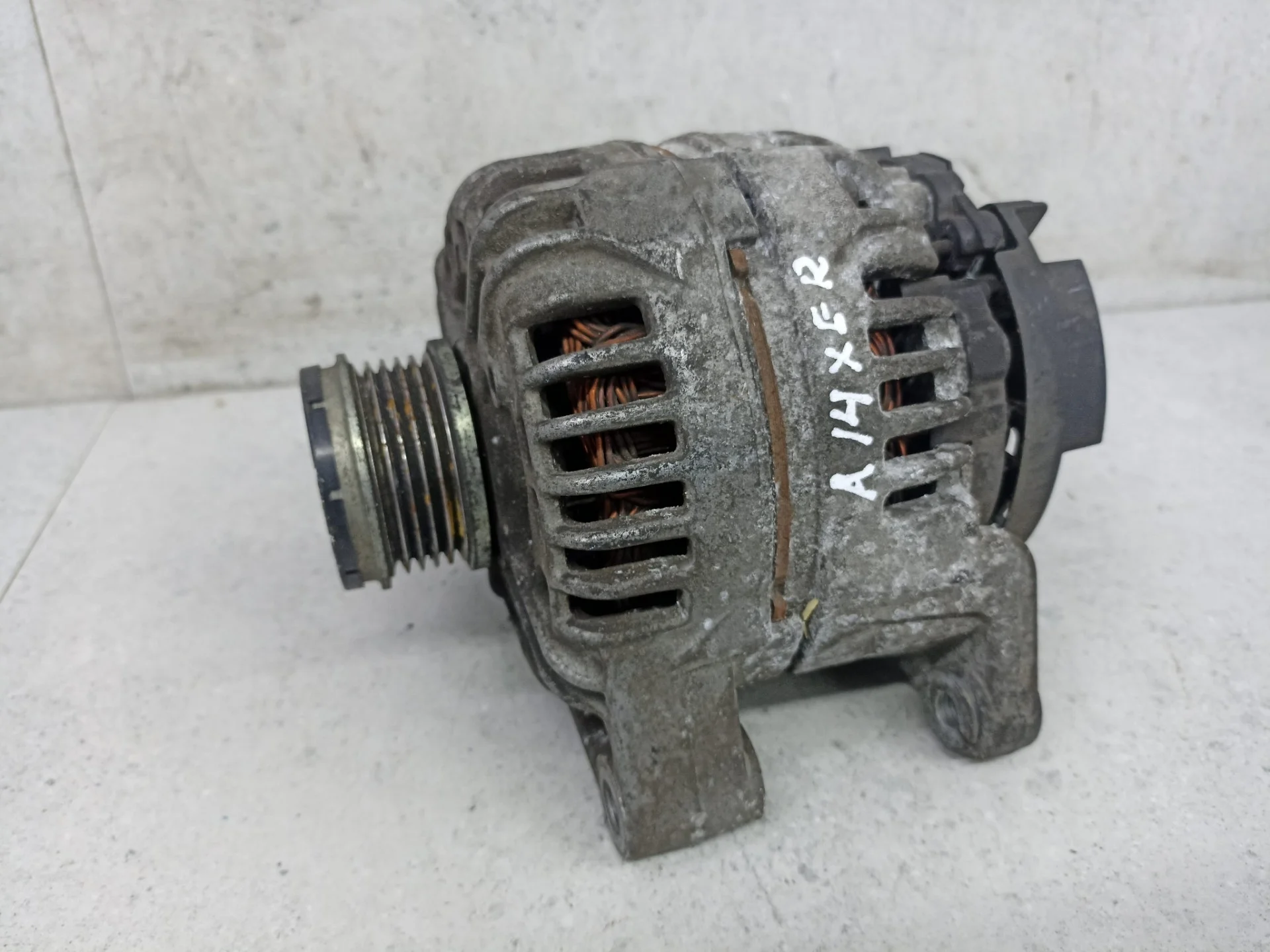 Генератор Opel Corsa D 2010 13266810