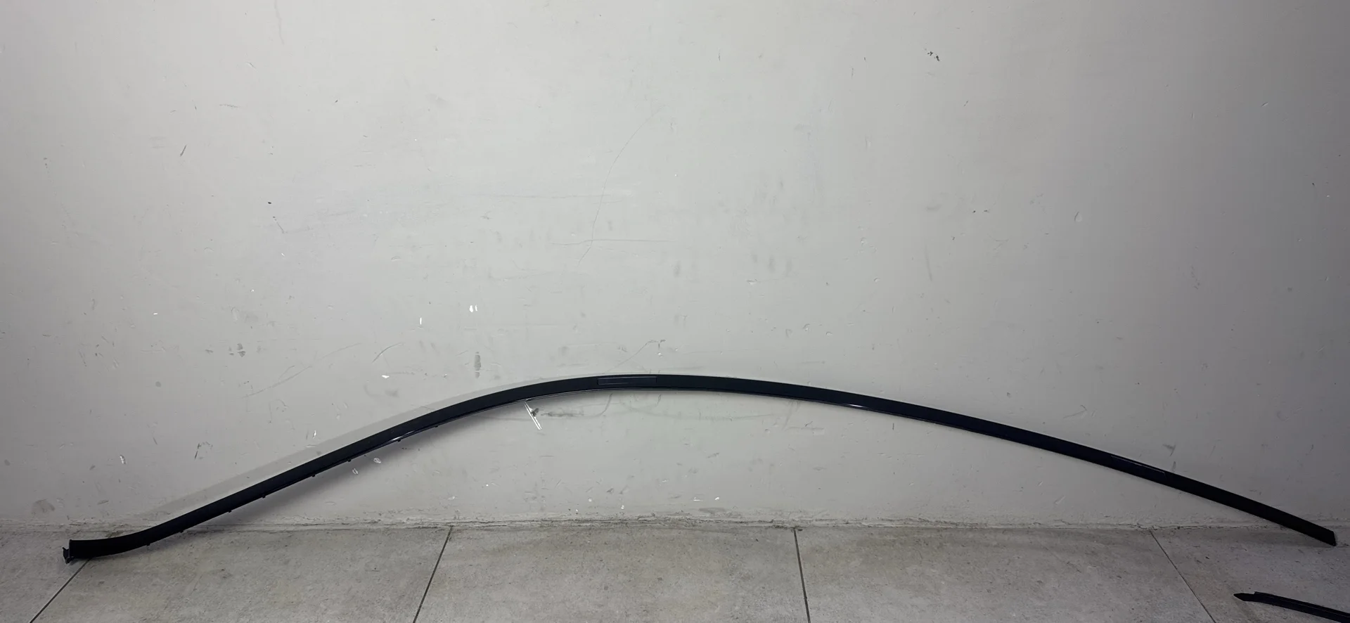 Молдинг крыши левый Mercedes-Benz C W205