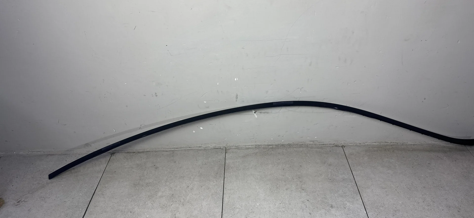 Молдинг крыши левый Mercedes-Benz C W205