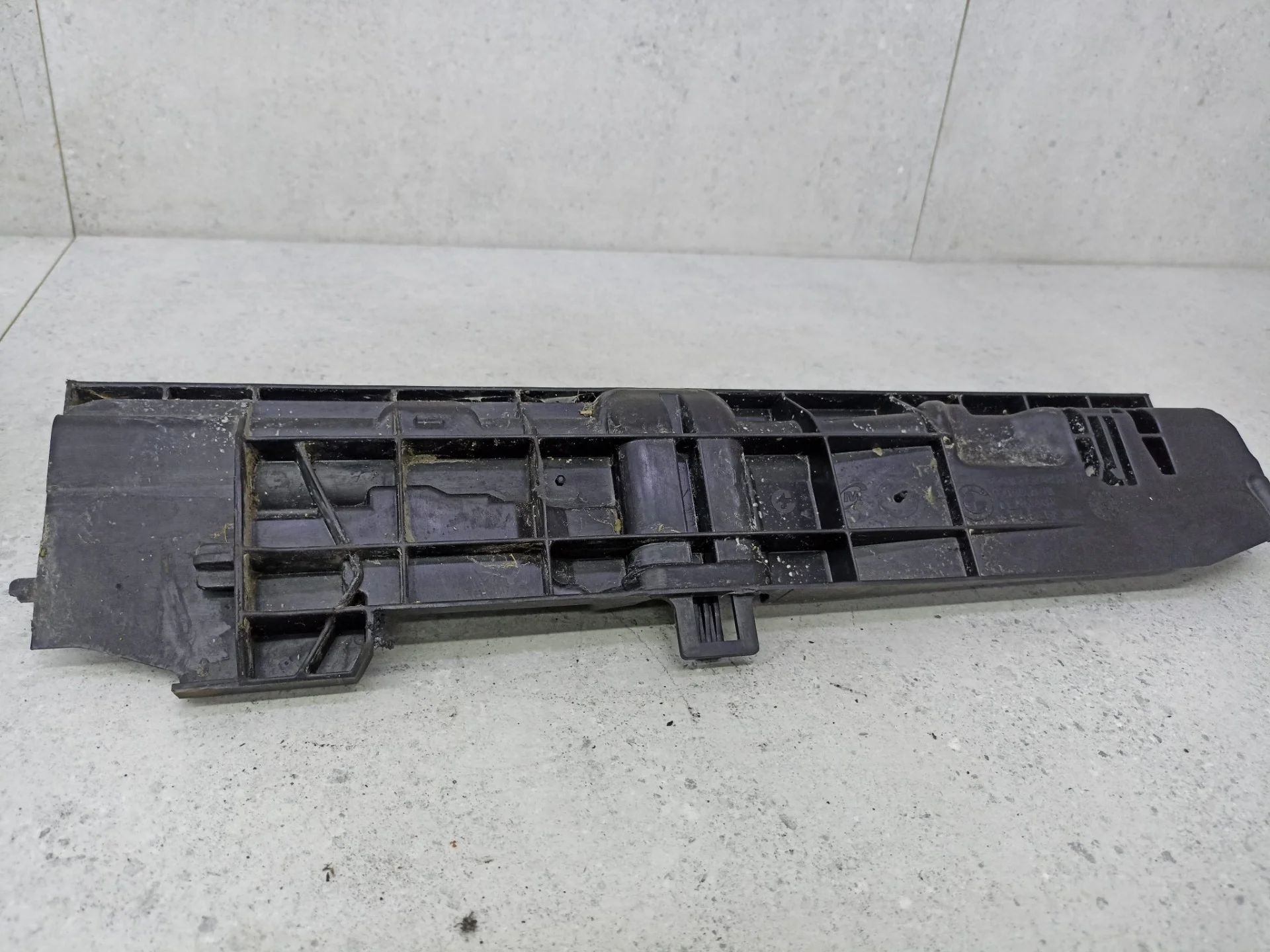 Кронштейн (крепление) радиатора левый BMW 3