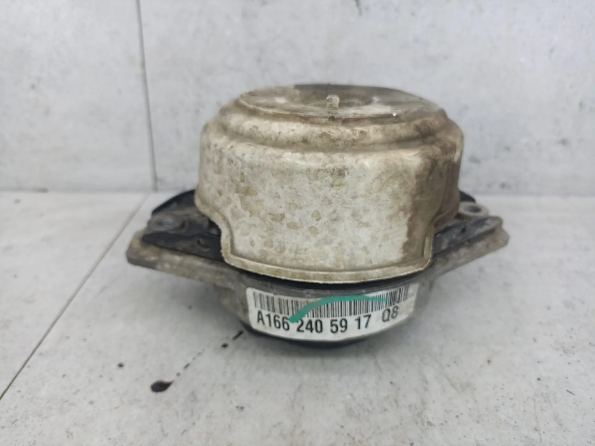 Подушка крепления двигателя правая Mercedes-Benz