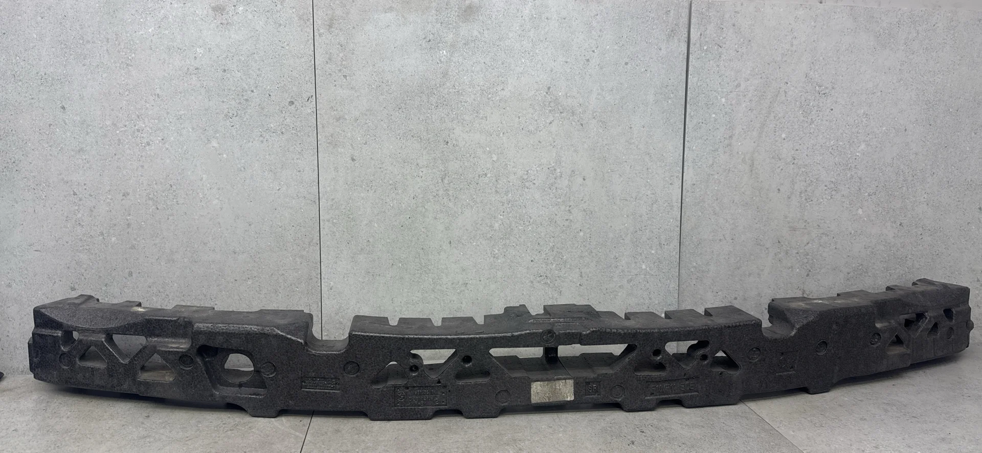 Абсорбер бампера BMW 5 F10/F11 (2009 - 2013)