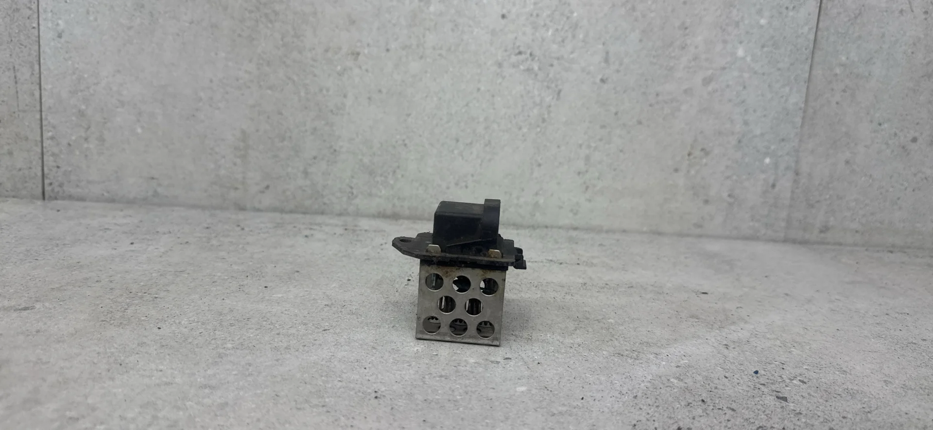 Реле электровентилятора Nissan Qashqai J10 2009