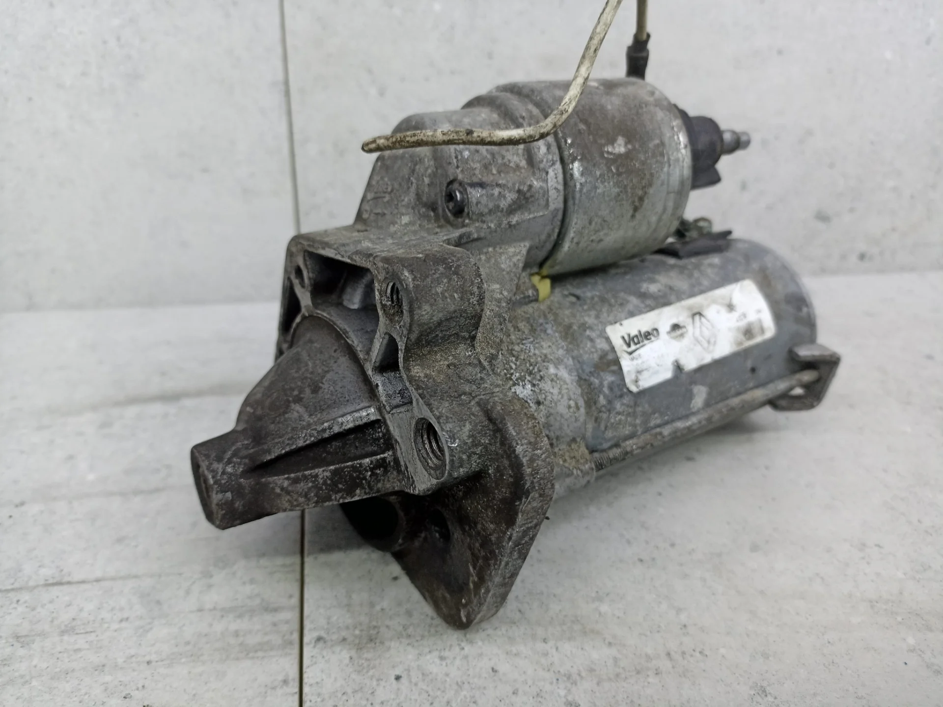 Стартер Renault Laguna 3 2010 233003329R