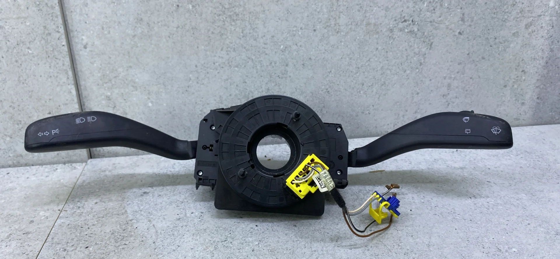 Переключатель подрулевой (стрекоза) Volkswagen