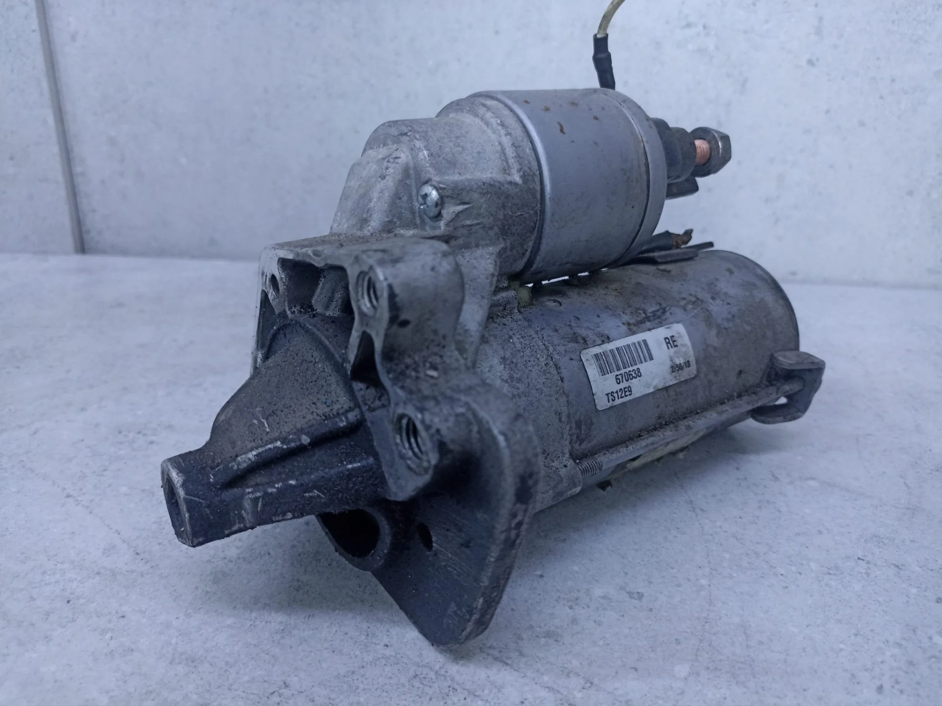 Стартер Renault Laguna 3 2010 233003329R