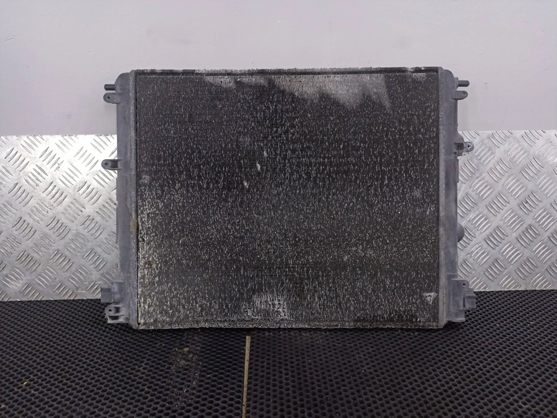 Радиатор основной Renault Logan 2009 8200343476