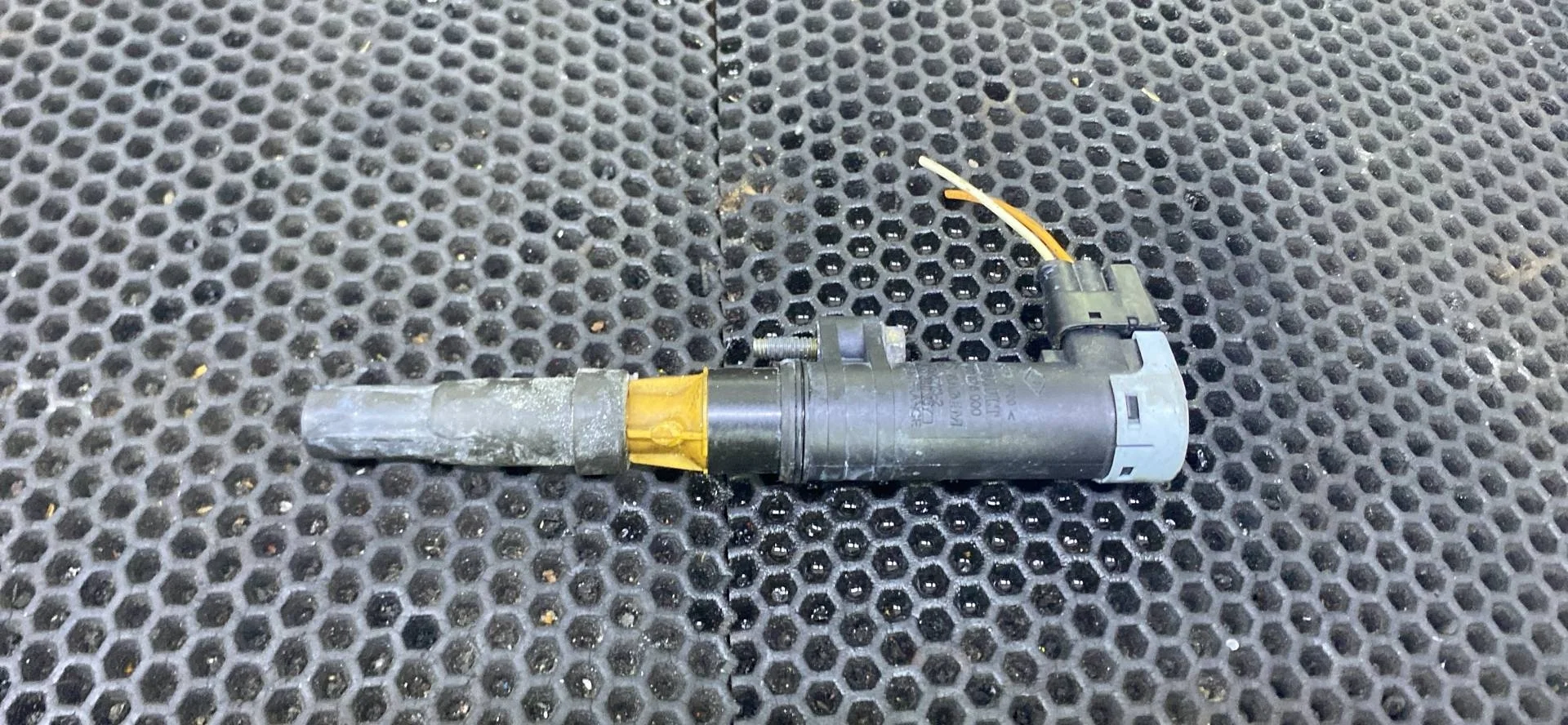 Катушка зажигания Renault Megane рест. 2001