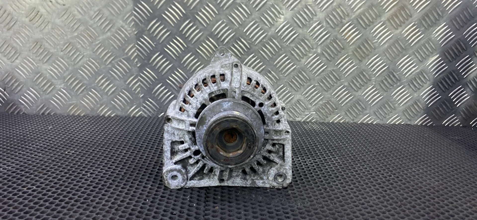 Генератор Renault Megane 2 2005 8200100907