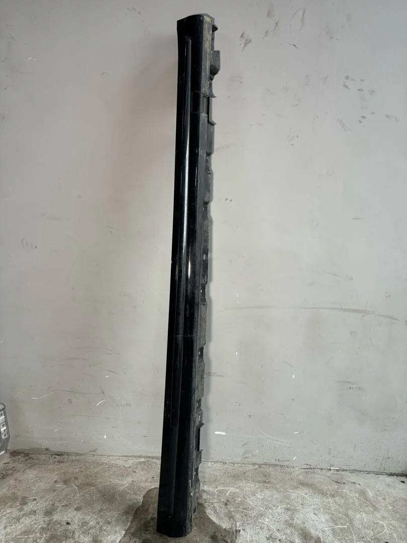 Накладка на порог правая Mercedes-Benz S W222 2016