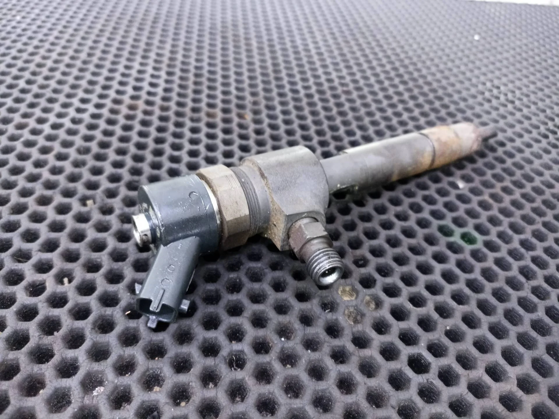 Форсунка топливная Opel Zafira B 2008 0445110276