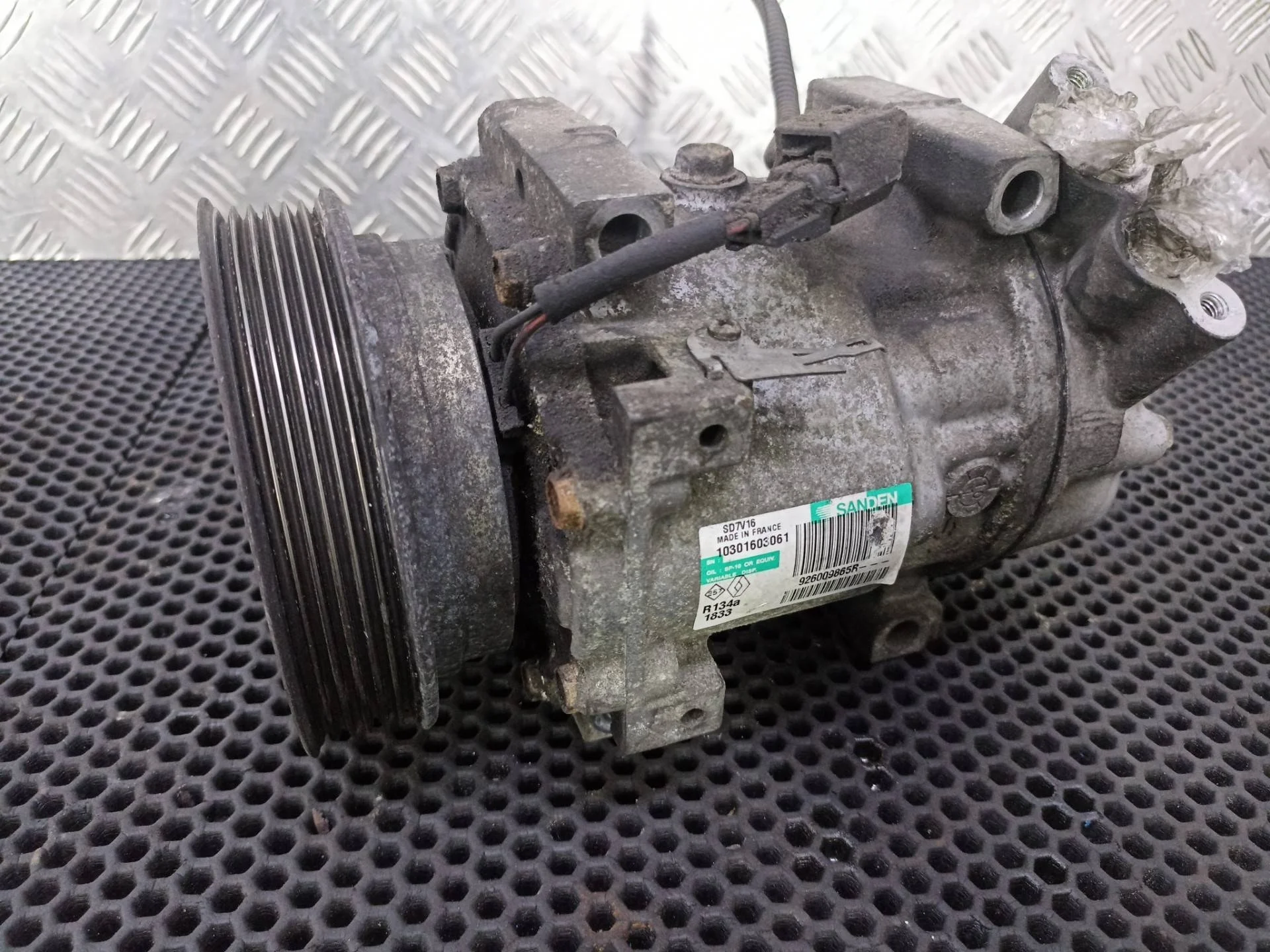 Компрессор кондиционера Nissan Qashqai J10 2010