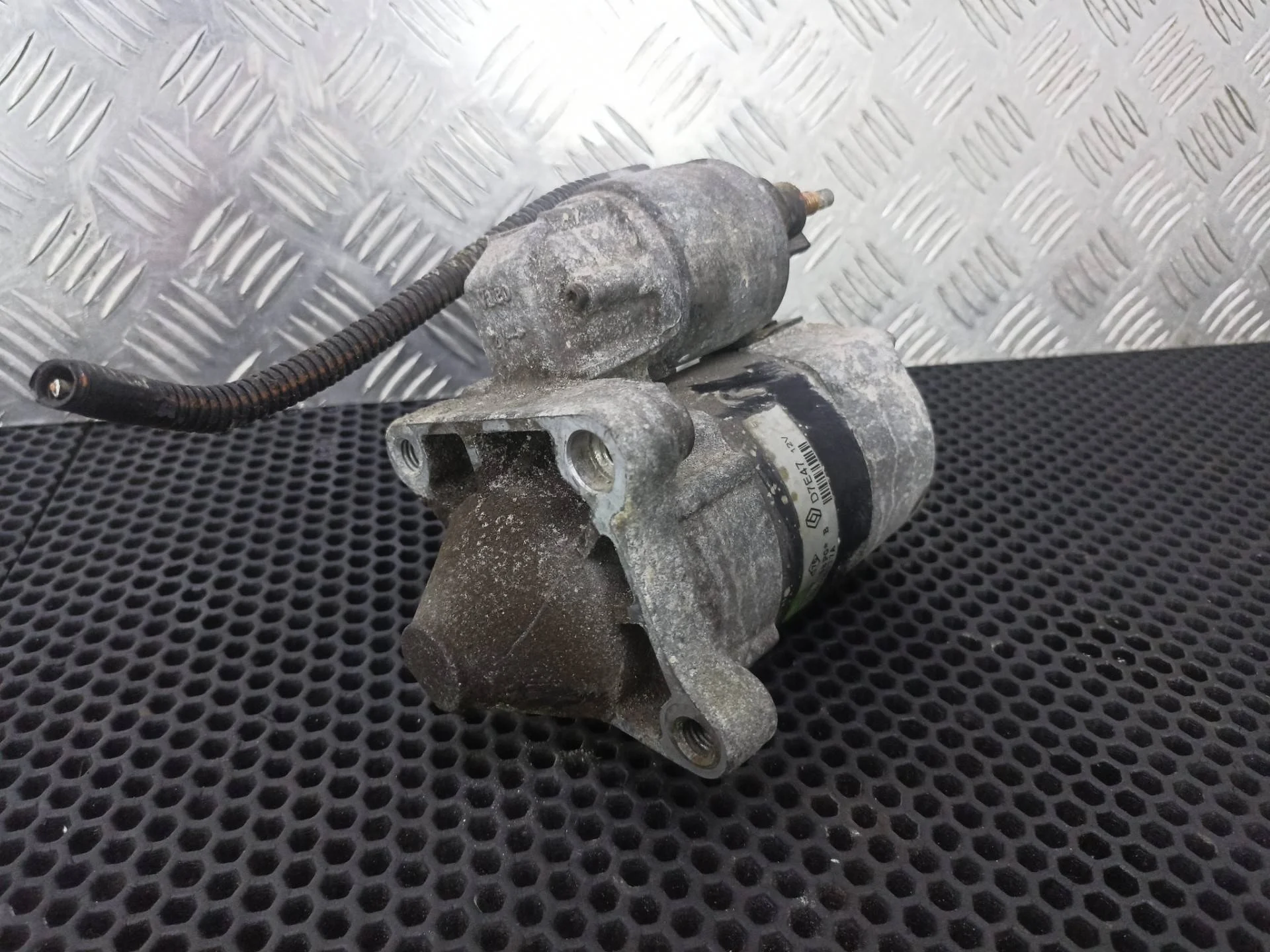 Стартер Lada Largus 2015 8200266777