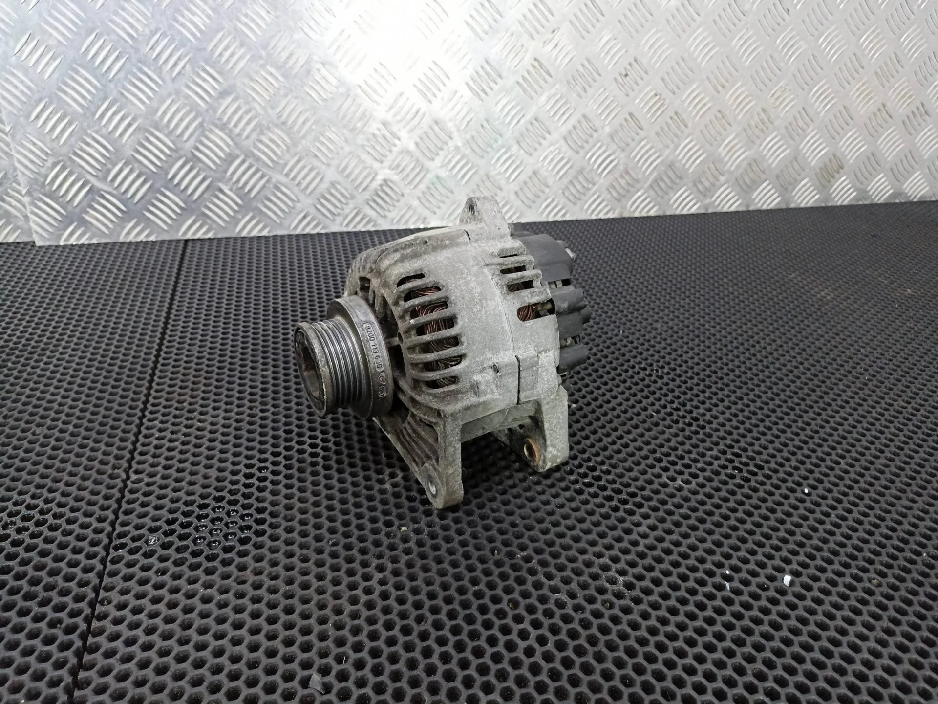 Генератор Renault Megane 2 2004 8200100907