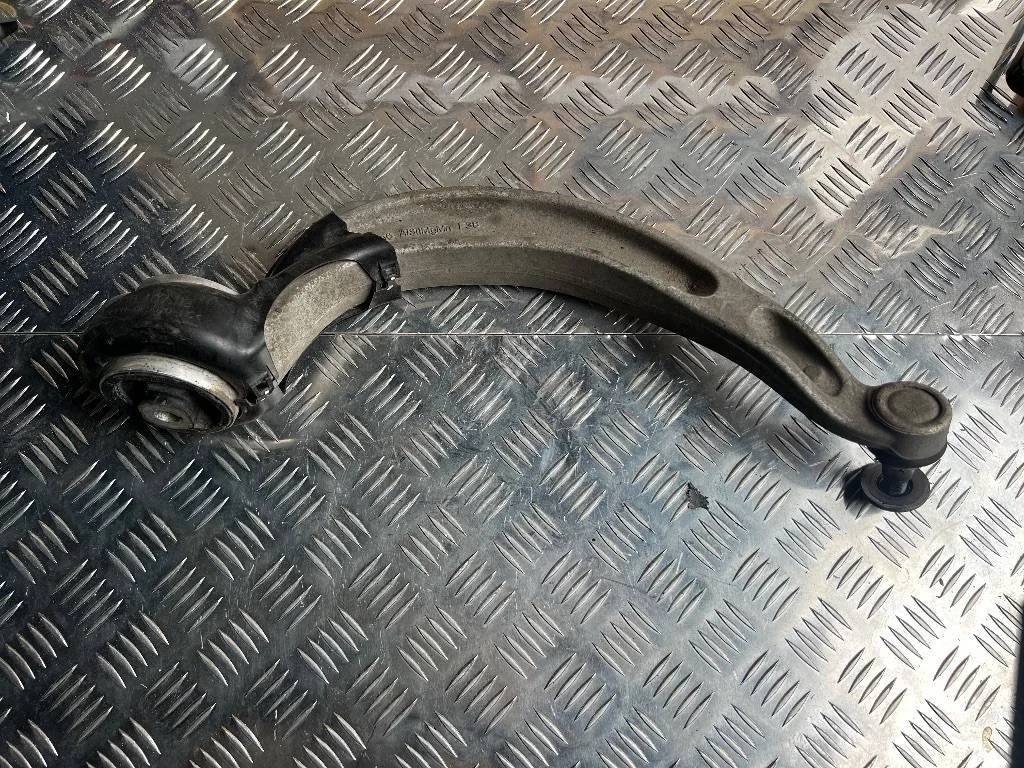 Рычаг передний правый Porsche Macan 2018 4G0407696