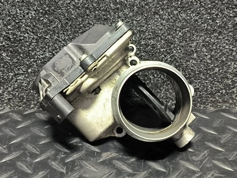 Дроссельная заслонка Bmw X5 2012 13547806231 E70 N57D30