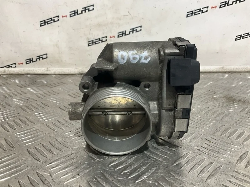 Дроссельная заслонка Volvo V70 30711552 3 B5254T6