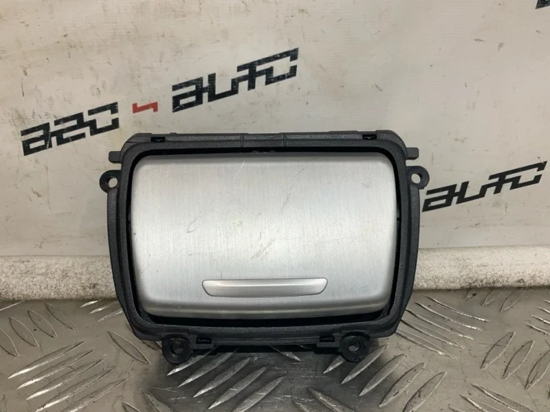 Пепельница Bmw 5 2011 51169206347 F10 N52B25AF