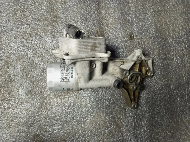 Теплообменник масляного фильтра Volkswagen Caddy