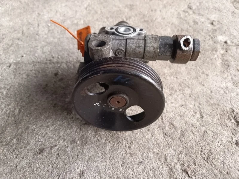 Насос гидроусилителя руля Hyundai Getz G4EA