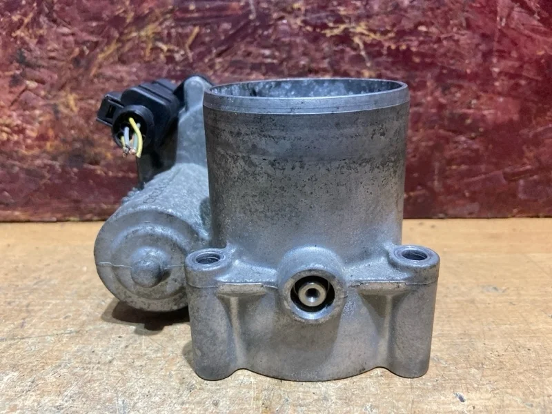 Дроссельная заслонка Volkswagen Golf BCA