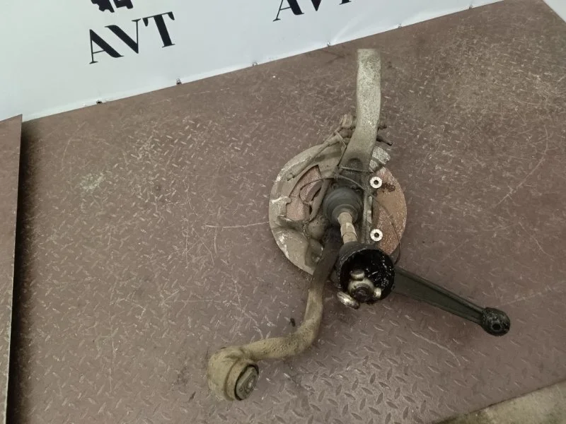 Кулак поворотный передний правый BMW X5 E70